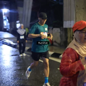 Runner Photo 7910754