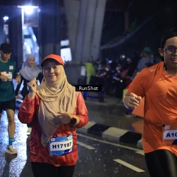 Runner Photo 7910756