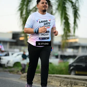 Runner Photo 7910760