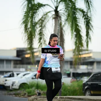 Runner Photo 7910764