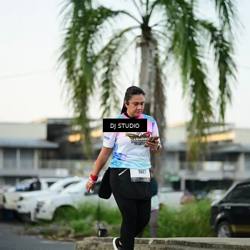 Runner Photo 7910765