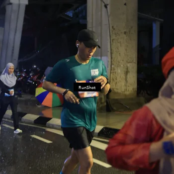 Runner Photo 7910766