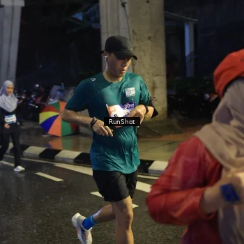 Runner Photo 7910768