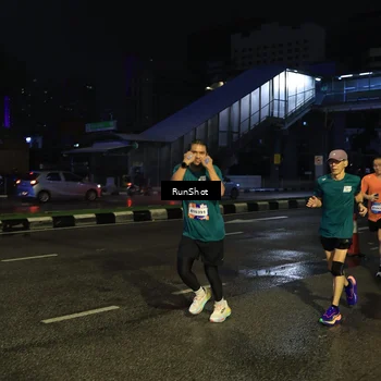 Runner Photo 7910776