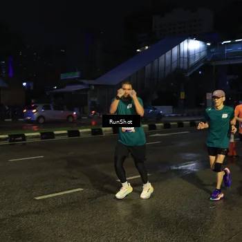 Runner Photo 7910794