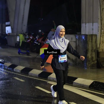 Runner Photo 7910802