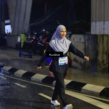 Runner Photo 7910803