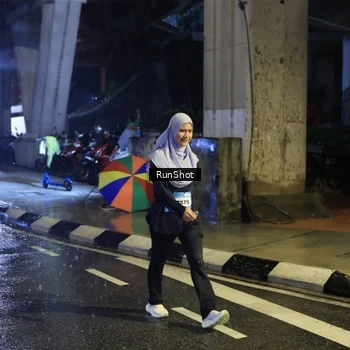Runner Photo 7910804