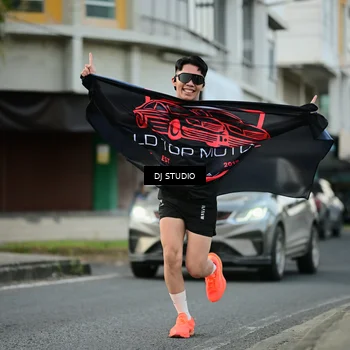 Runner Photo 7910812