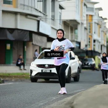 Runner Photo 7910825