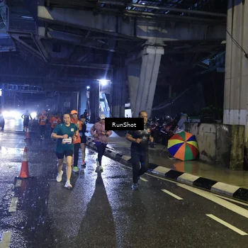 Runner Photo 7910830