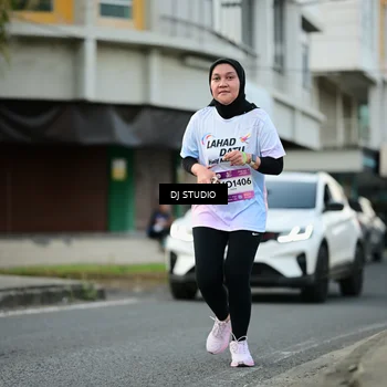 Runner Photo 7910839
