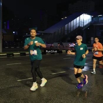 Runner Photo 7910841
