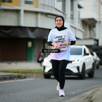 Runner Photo 7910842