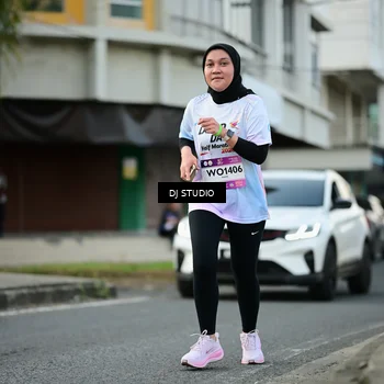 Runner Photo 7910843