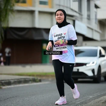 Runner Photo 7910853