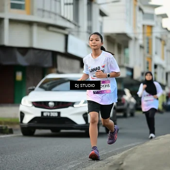 Runner Photo 7910861