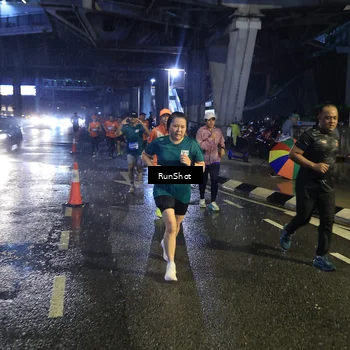 Runner Photo 7910865