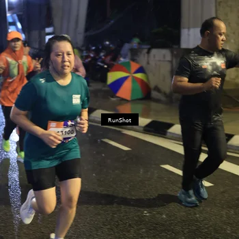 Runner Photo 7910876