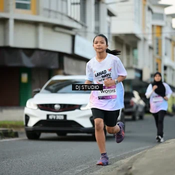 Runner Photo 7910878
