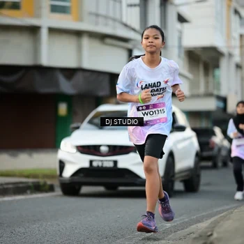 Runner Photo 7910882