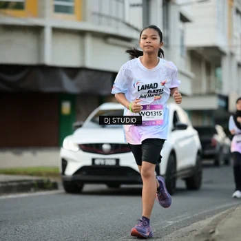 Runner Photo 7910883