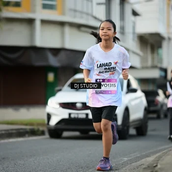 Runner Photo 7910884