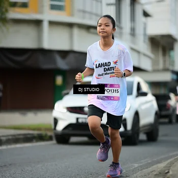 Runner Photo 7910887