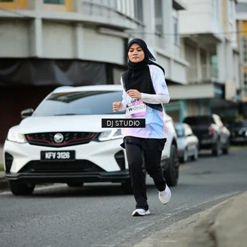 Runner Photo 7910890