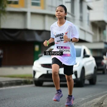 Runner Photo 7910896