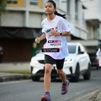 Runner Photo 7910898