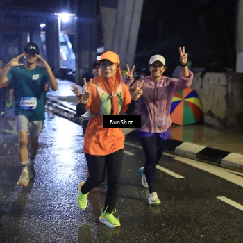 Runner Photo 7910900