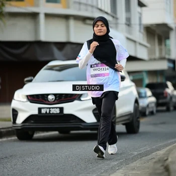 Runner Photo 7910905