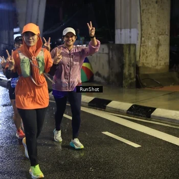 Runner Photo 7910915