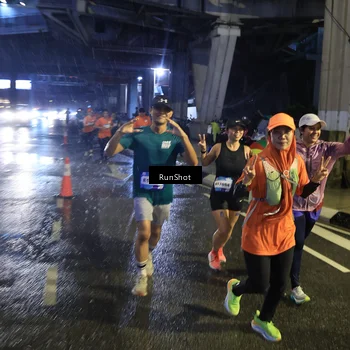 Runner Photo 7910921
