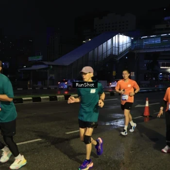 Runner Photo 7910923