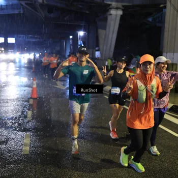 Runner Photo 7910924