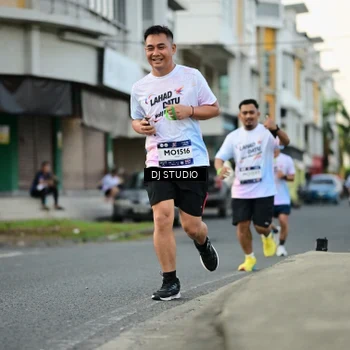 Runner Photo 7910926