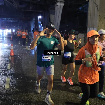 Runner Photo 7910938