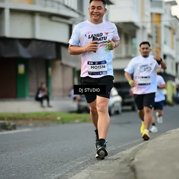 Runner Photo 7910940