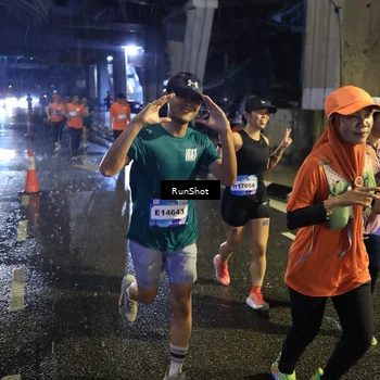 Runner Photo 7910944
