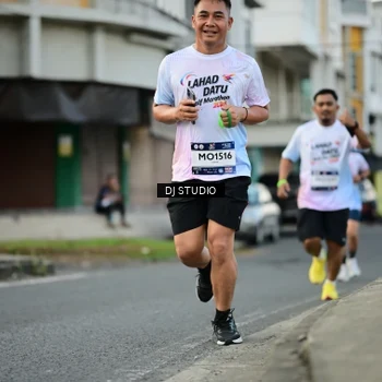 Runner Photo 7910948