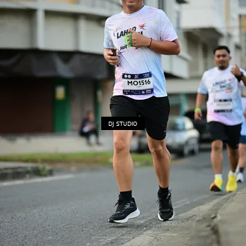 Runner Photo 7910952