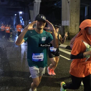 Runner Photo 7910953