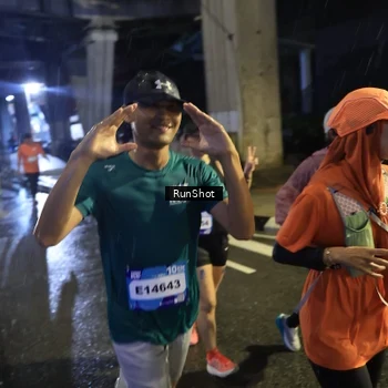 Runner Photo 7910960