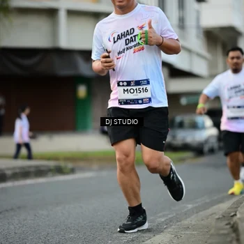 Runner Photo 7910963