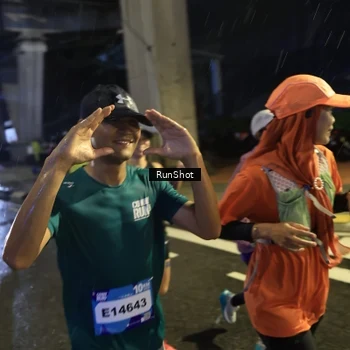 Runner Photo 7910964