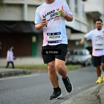 Runner Photo 7910966