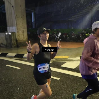 Runner Photo 7910989