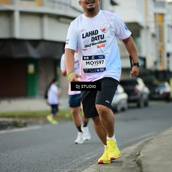 Runner Photo 7910993